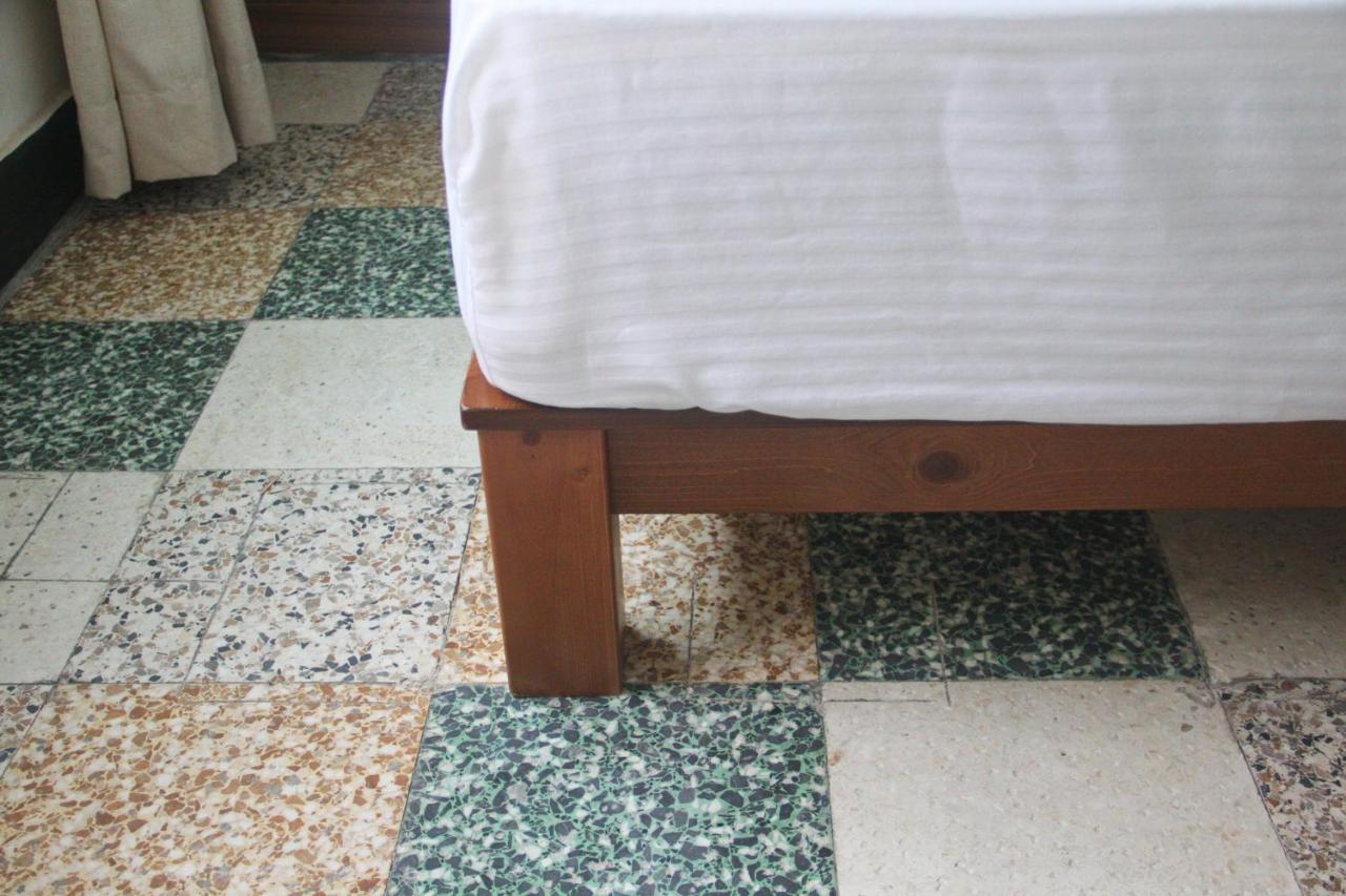 Neat Hostel Đài Nam Ngoại thất bức ảnh