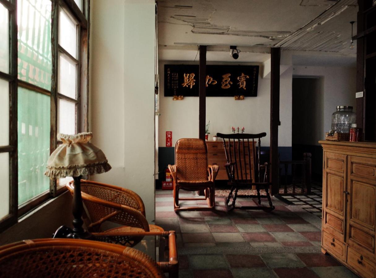 Neat Hostel Đài Nam Ngoại thất bức ảnh