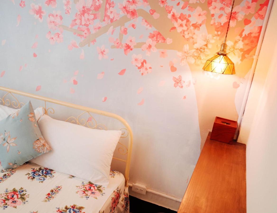 Neat Hostel Đài Nam Ngoại thất bức ảnh